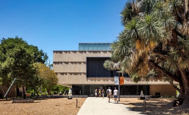 b6a9fcdc86cac754ce1f1e533fa472dc-1