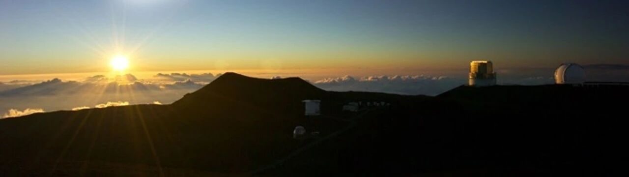 茂纳凯亚高山日落与观景台